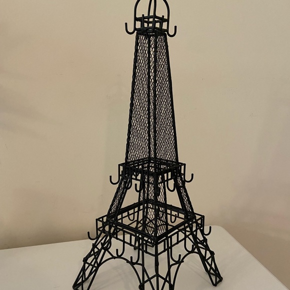 Other - Eiffel Tower Jewelry Holder